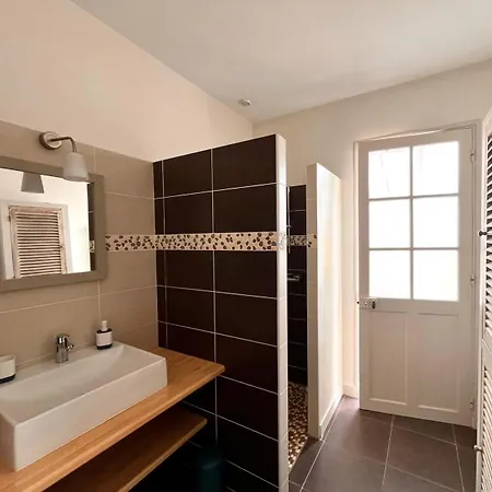 Holiday home Maison De Caractere 6 Pers Au Coeur Du Pouliguen