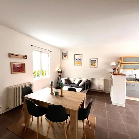 Maison De Caractere 6 Pers Au Coeur Du Pouliguen Holiday home Le Pouliguen