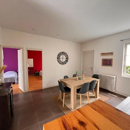 Holiday home Maison De Caractere 6 Pers Au Coeur Du Pouliguen Le Pouliguen
